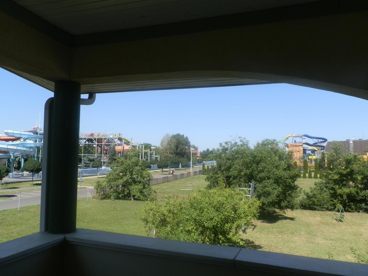 Aquaparti Apartmanok Hajdúszoboszló Dış mekan fotoğraf
